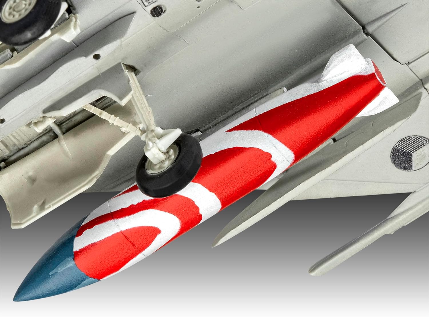 Revell Saab Gripen Modellbausatz im Maßstab – Bild 5